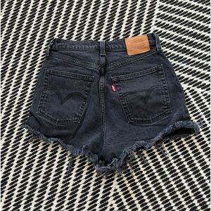 Levi’s “ribcage shorts”. Size: 27 | in-seam: 2.5 in